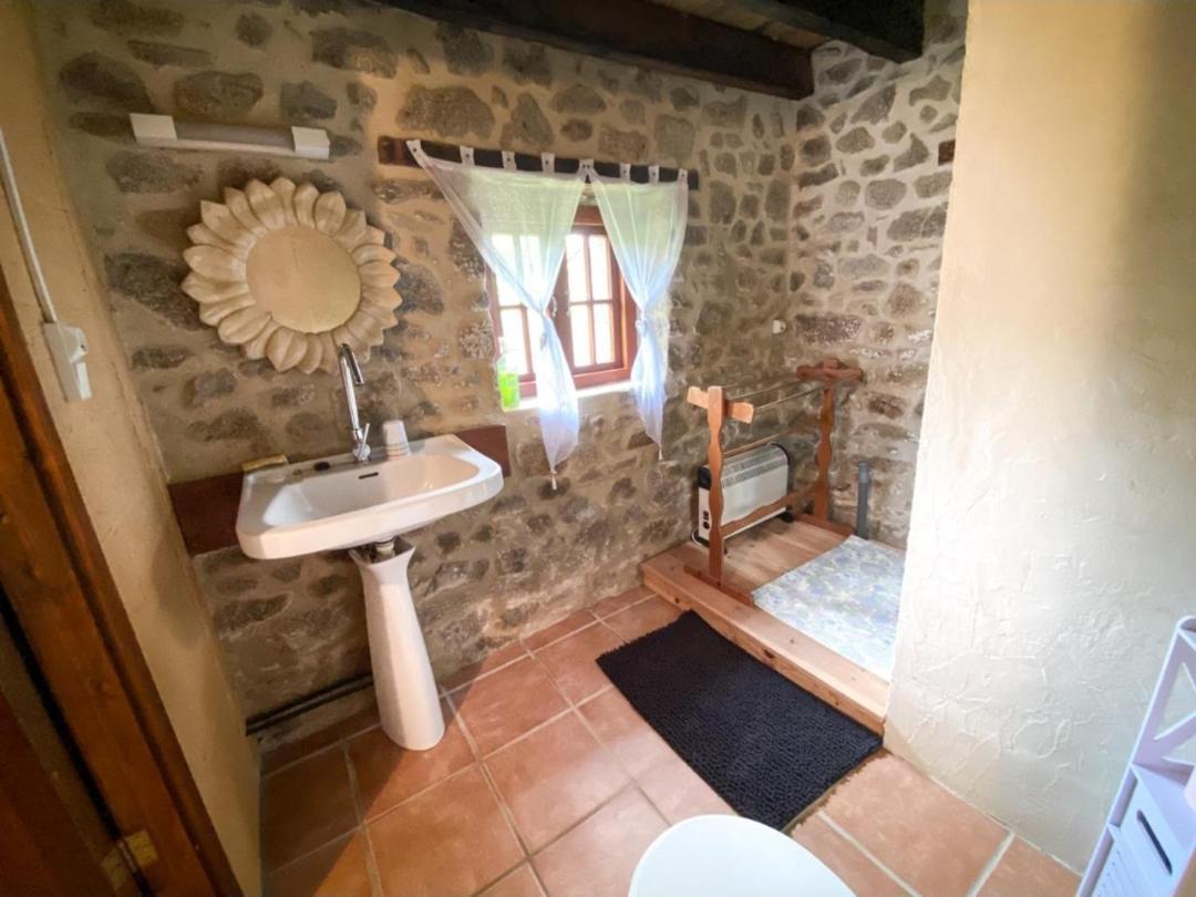 Gite Le Onze Beauval Saint-Dizier-Leyrenne Exterior foto