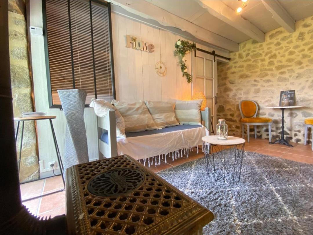 Gite Le Onze Beauval Saint-Dizier-Leyrenne Exterior foto