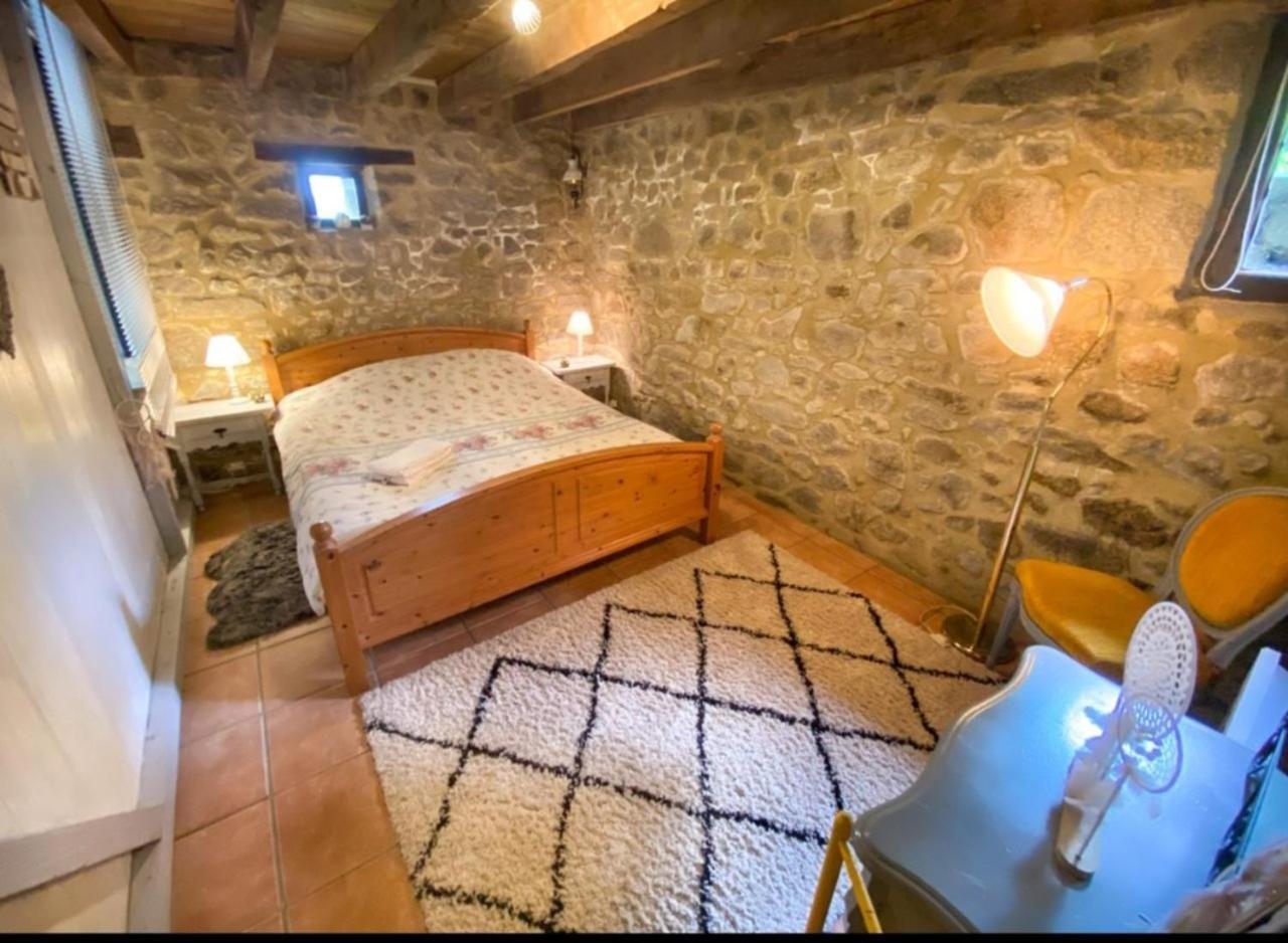 Gite Le Onze Beauval Saint-Dizier-Leyrenne Exterior foto