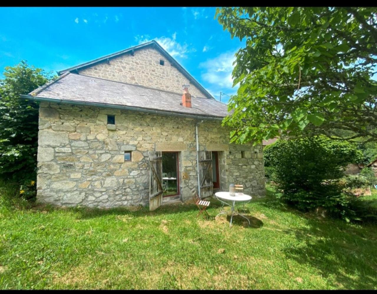 Gite Le Onze Beauval Saint-Dizier-Leyrenne Exterior foto